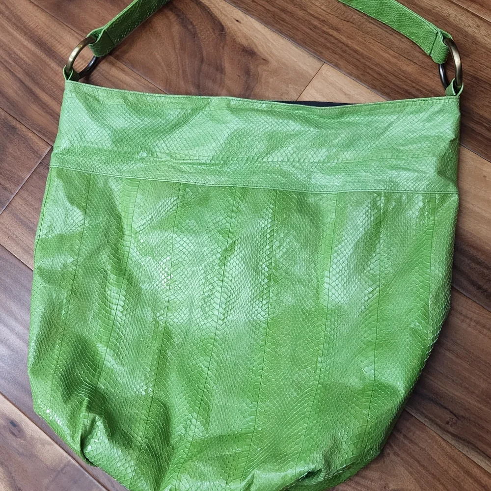 Beirn Snakeskin Tote Bag Purse Green Excellent Condition Hardware Retail $450